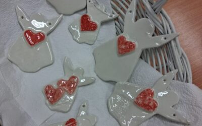 KERAMIČKI ANĐELI DOBROTE-DAR EKOLOŠKE SKUPINE UDRUZI JAK KAO JAKOV