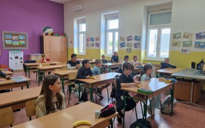Projekt „Iza ekrana“ – razvoj medijske pismenosti kroz igru i stvaralaštvo